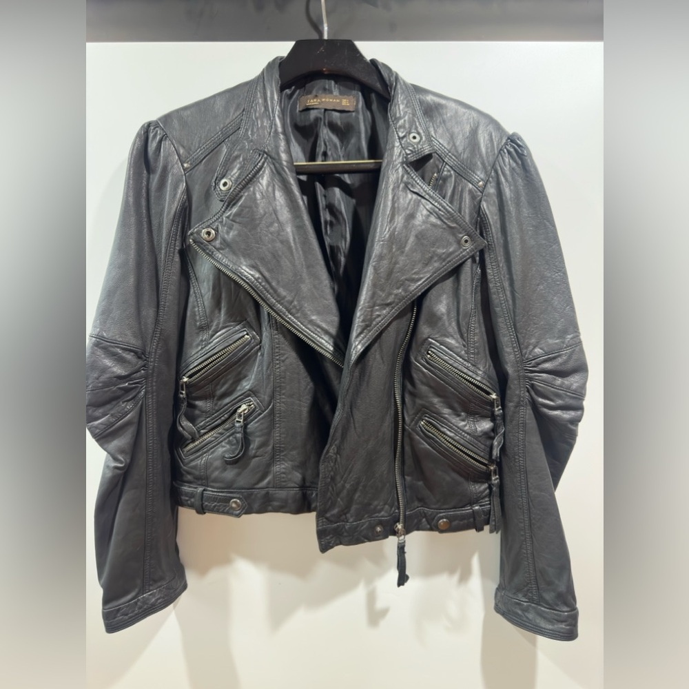 Zara Women's  size L  Leather  Full Zip  Motorcycle  Biker Causal Jacket